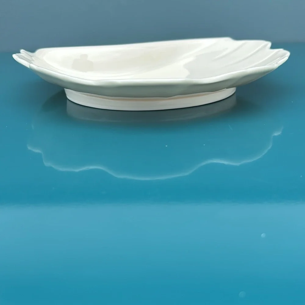 Vintage Ivory Lenox Clam Shell Serving Dish